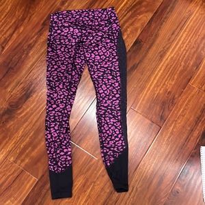 Lululemon pink pants flower design size 6